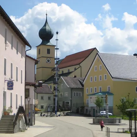 Lejlighed Cozy In Ruhmannsfelden With Swimming Pool Achslach