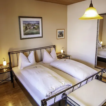 Lejlighed Cozy In Ruhmannsfelden With Swimming Pool Achslach