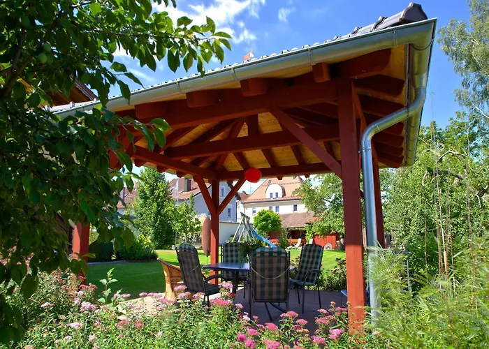 Cozy In Ruhmannsfelden With Swimming Pool *