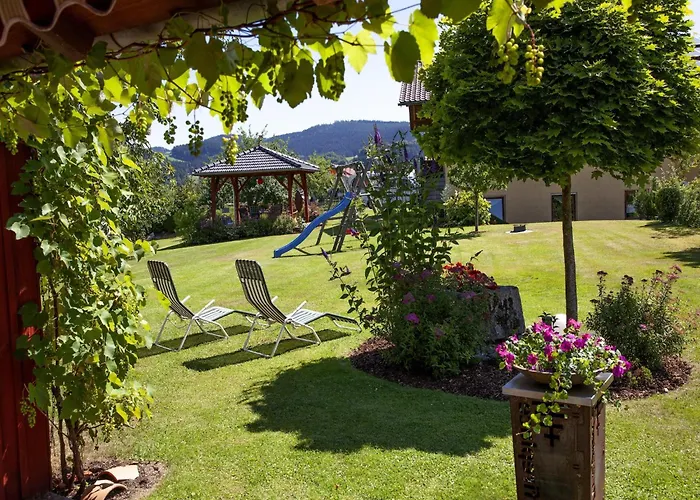 شقة Cozy In Ruhmannsfelden With Swimming Pool Achslach