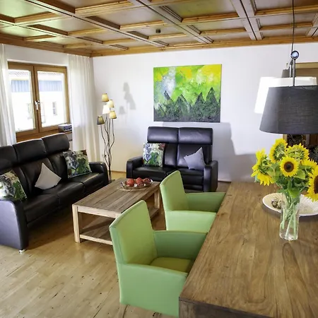 Apartment Cozy In Ruhmannsfelden With Swimming Pool Achslach