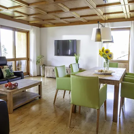 Cozy In Ruhmannsfelden With Swimming Pool Daire
