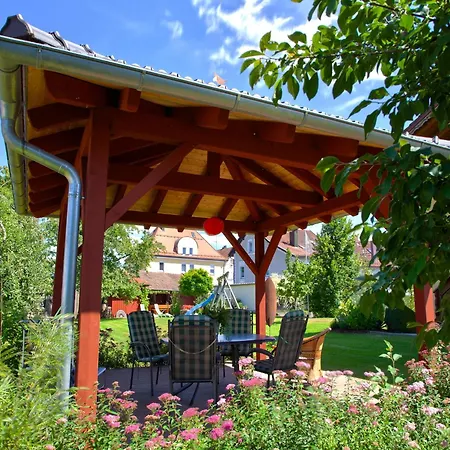 Cozy In Ruhmannsfelden With Swimming Pool Apartment