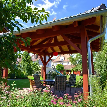 Apartman Cozy In Ruhmannsfelden With Swimming Pool