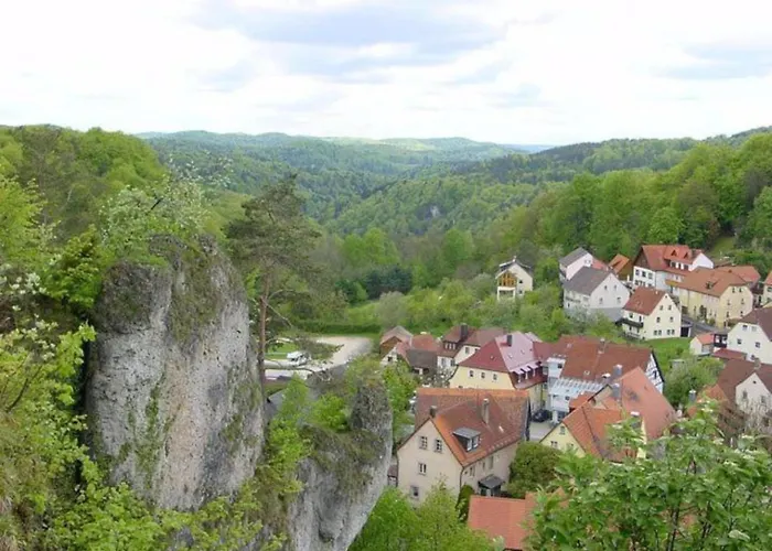 Cozy In Ruhmannsfelden With Swimming Pool Achslach