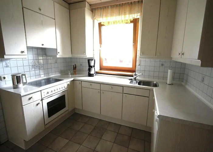 Cozy In Ruhmannsfelden With Swimming Pool Lejlighed